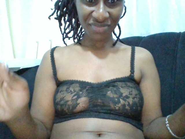 Kyaa live cam on BongaCams