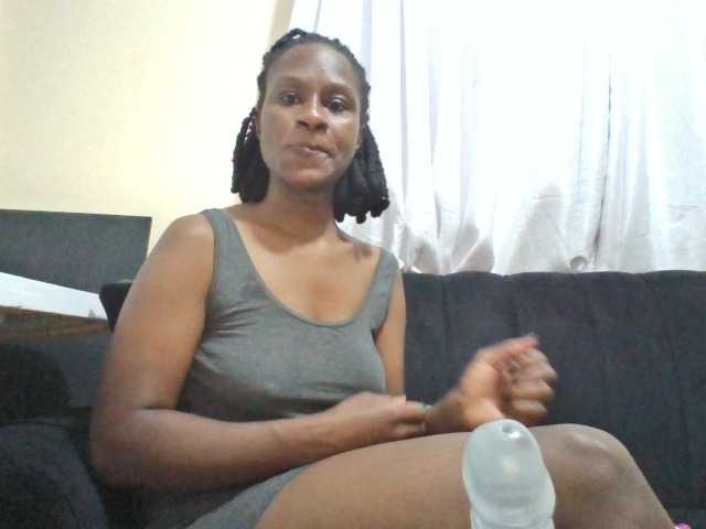 Kyaa live cam on BongaCams