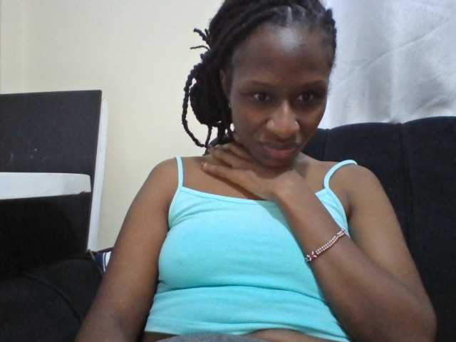 Kyaa live cam on BongaCams