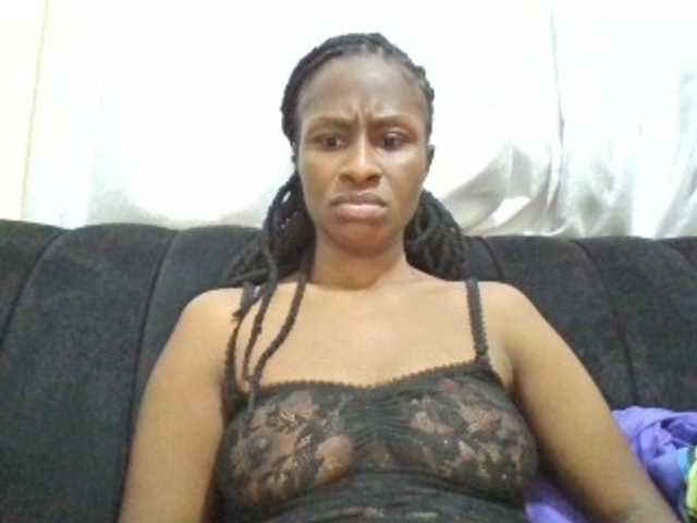 Kyaa live cam on BongaCams