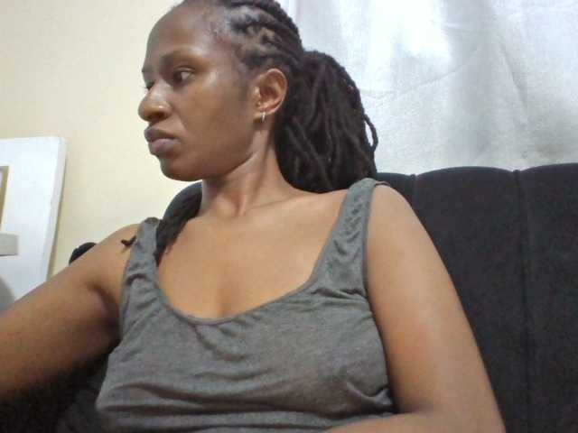 Kyaa live cam on BongaCams