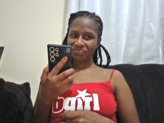 Kyaa live cam on BongaCams