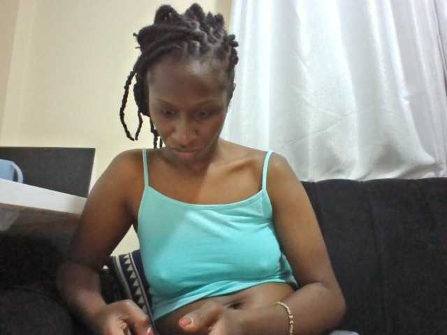Kyaa live cam on BongaCams