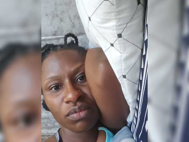 Kyaa live cam on BongaCams