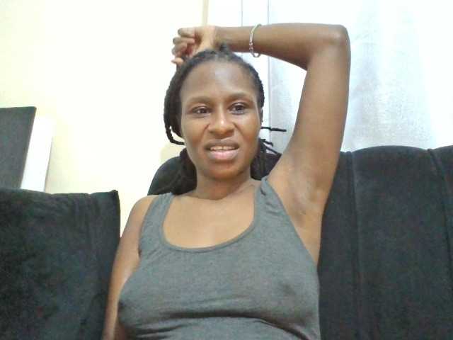 Kyaa live cam on BongaCams