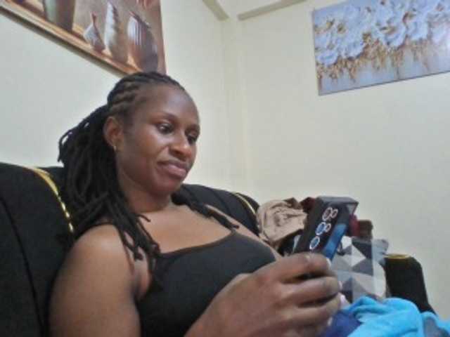 Kyaa live cam on BongaCams