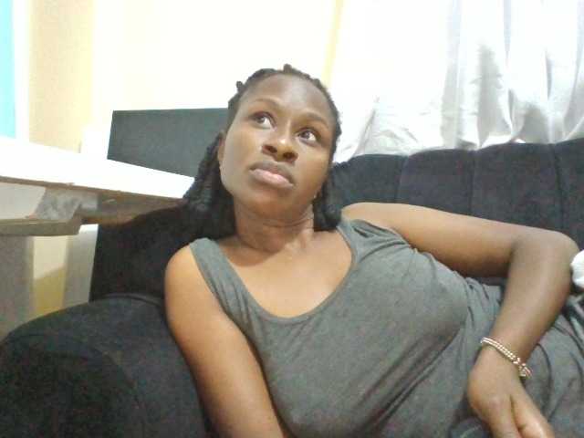 Kyaa live cam on BongaCams