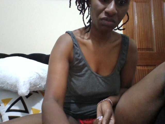 Kyaa live cam on BongaCams