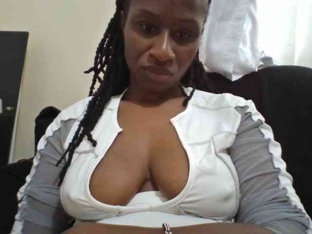 Kyaa Live Webcam on BongaCams