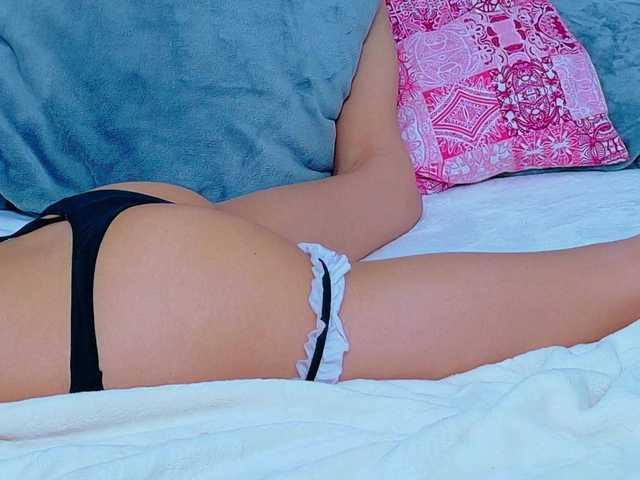 NataliaCroft's BongaCams show and profile