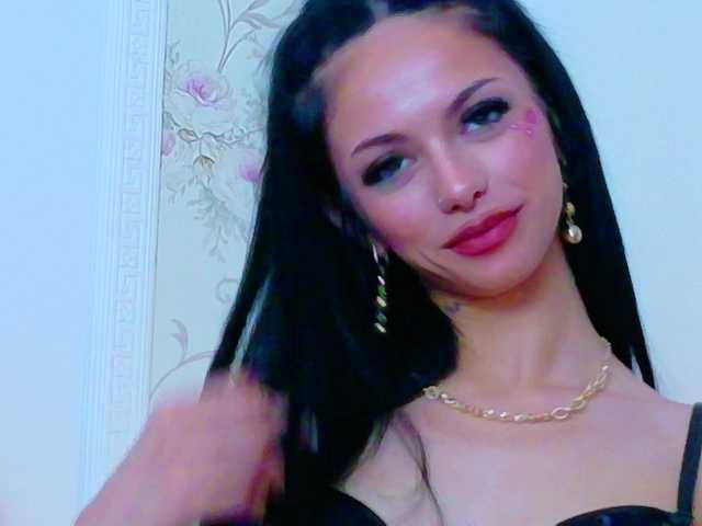 NataliaCroft's BongaCams show and profile