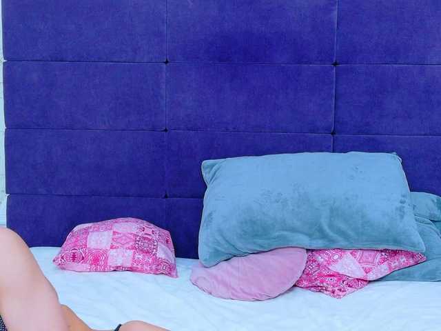 NataliaCroft's BongaCams show and profile