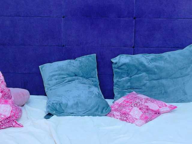 NataliaCroft's BongaCams show and profile