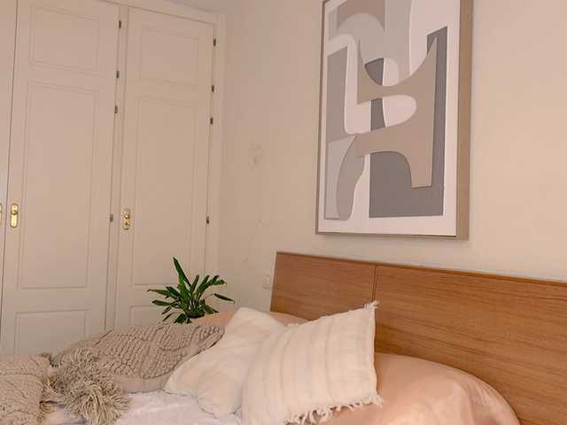 Helenahills live webcam show