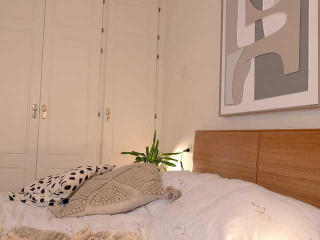 Helenahills live cam on BongaCams