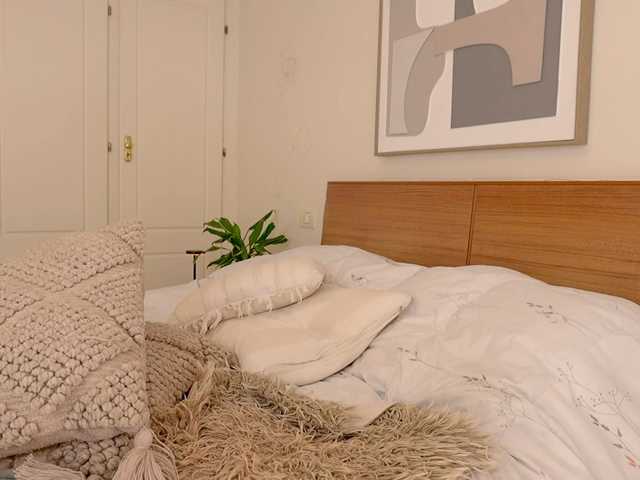 Helenahills's BongaCams show and profile