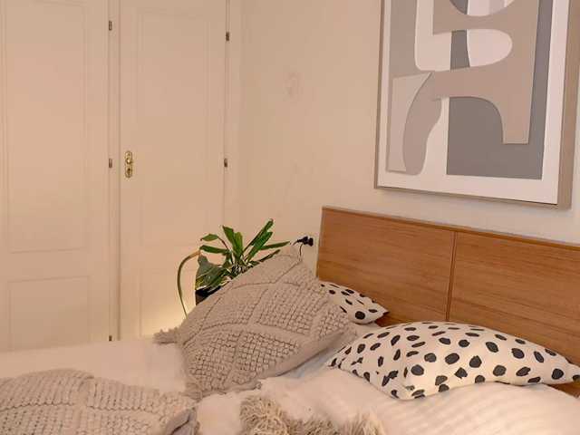 Helenahills live cam on BongaCams