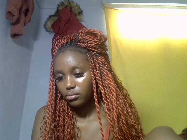 Untamed2 live cam on BongaCams
