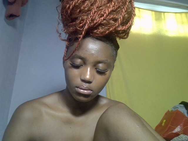 Untamed2 live cam on BongaCams