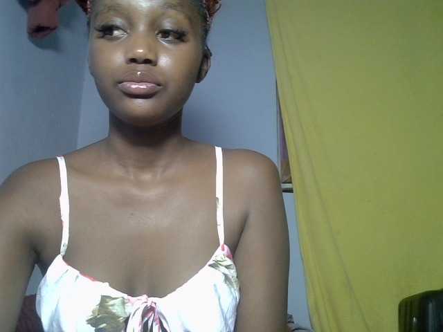 Untamed2 live cam on BongaCams