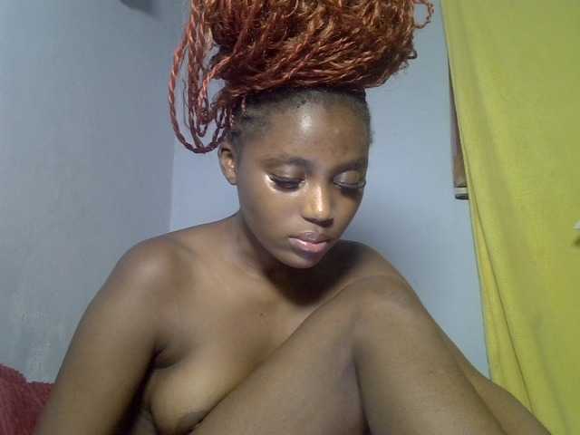 Untamed2 live cam on BongaCams