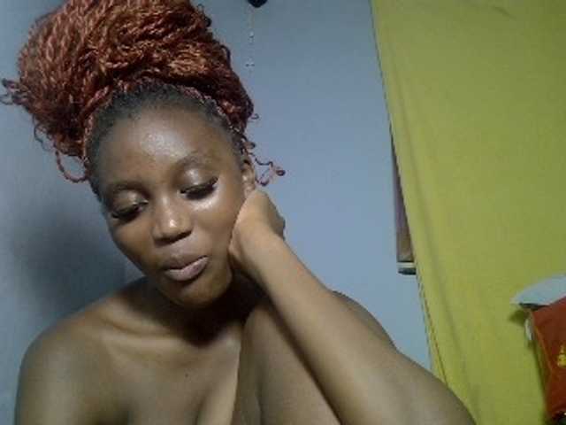 Untamed2 live cam on BongaCams
