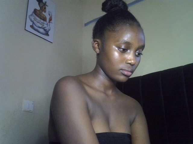 Untamed2 live cam on BongaCams