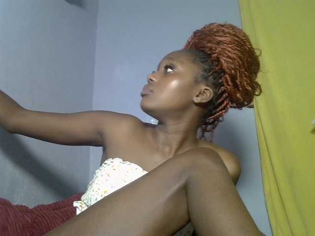 Untamed2 live cam on BongaCams
