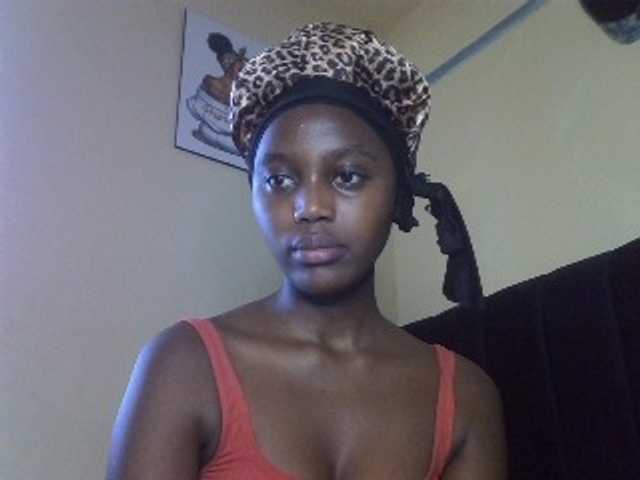 Untamed2 live cam on BongaCams