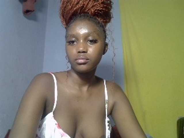 Untamed2 live cam on BongaCams