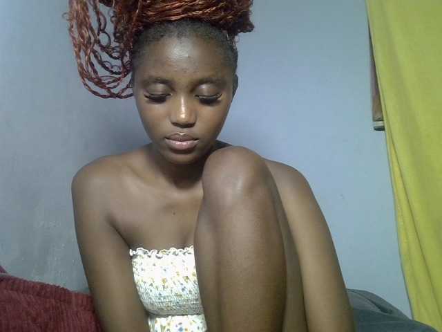 Untamed2 live cam on BongaCams