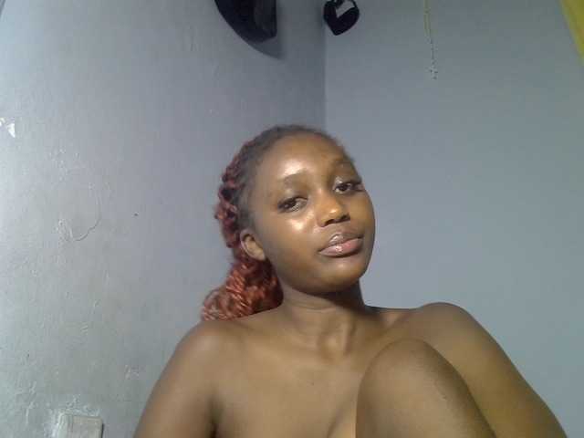 Untamed2 live cam on BongaCams