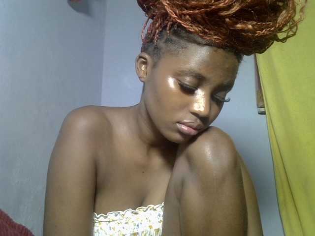 Untamed2 live cam on BongaCams