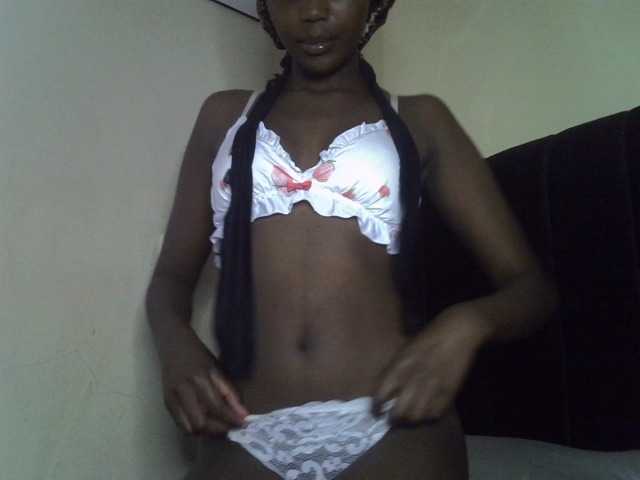 Untamed2 live cam on BongaCams