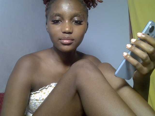 Untamed2 live cam on BongaCams