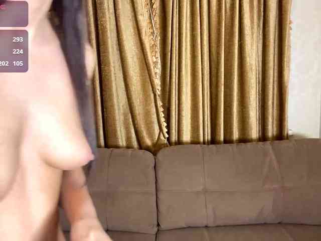 ZoeLecain webcam
