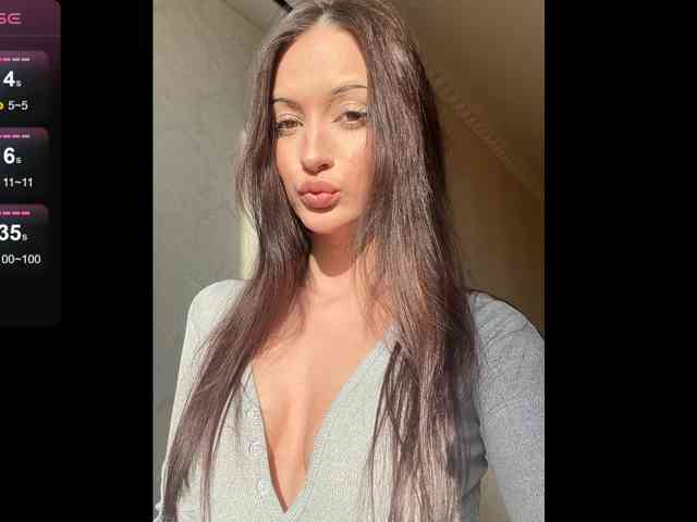 ZoeLecain webcam