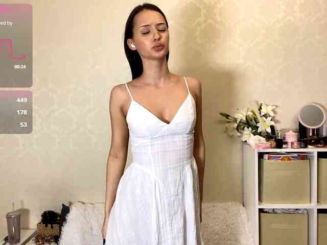 ZoeLecain webcam