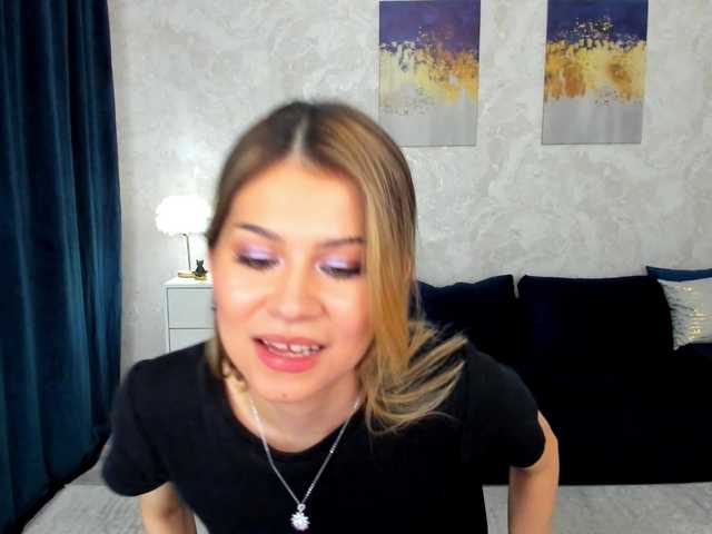 KateKross live cam on BongaCams