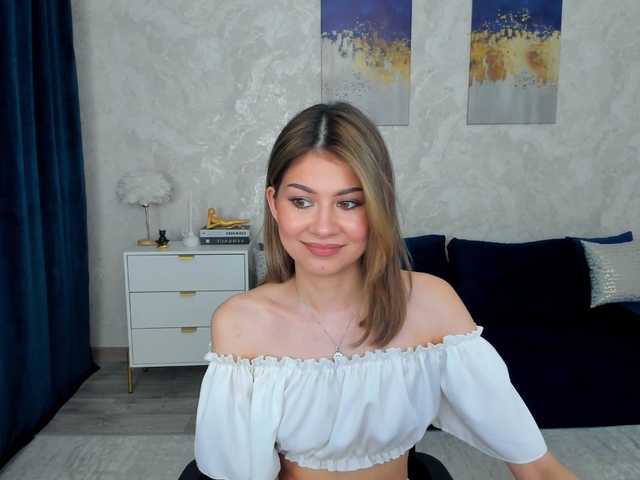 KateKross live cam on BongaCams
