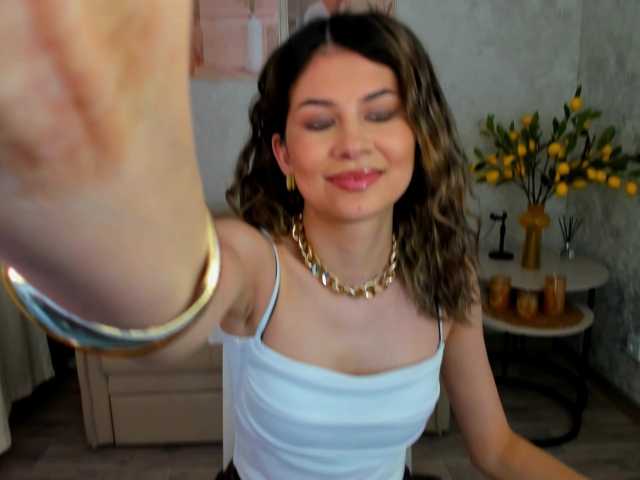 KateKross live cam on BongaCams