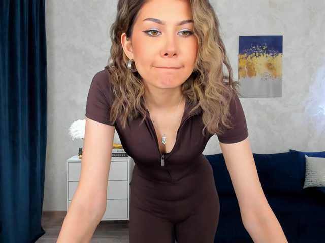 KateKross live cam on BongaCams