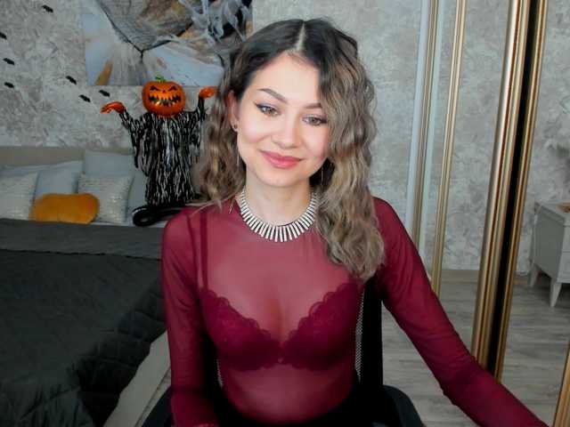 KateKross live cam on BongaCams
