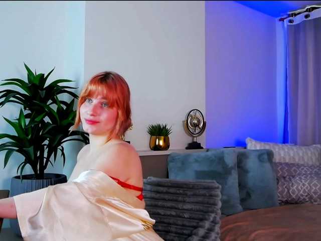 minaglow live sex show