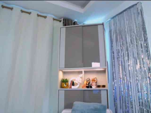 MinaGlow webcam