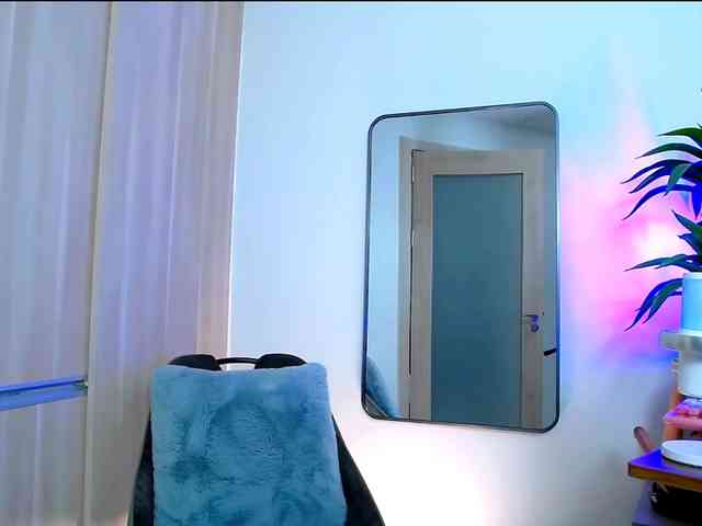 MinaGlow webcam
