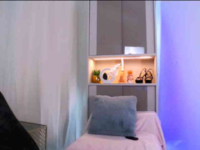 MinaGlow webcam