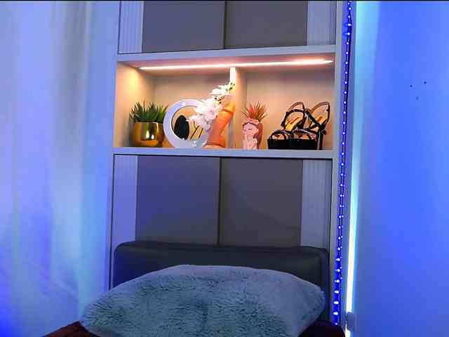 MinaGlow webcam