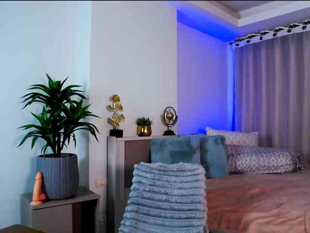 MinaGlow webcam