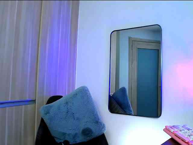 MinaGlow webcam